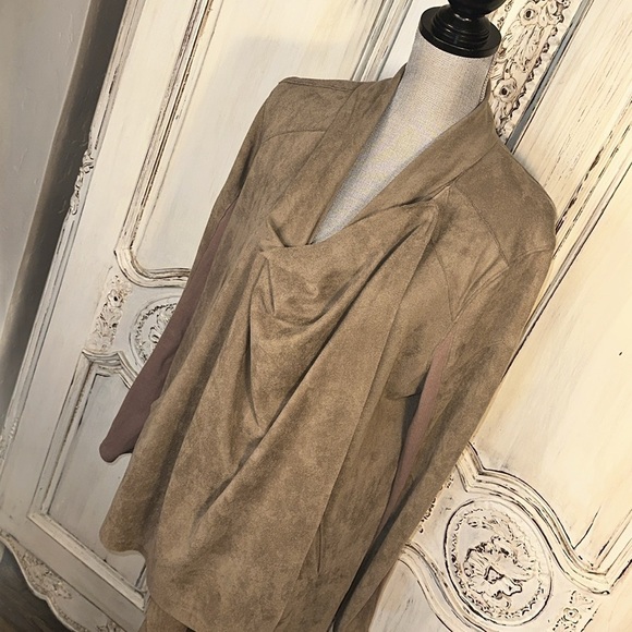 BLANKNYC Artsy Boho Minimalist Ultra Suede Cowl Cardigan Lightweight Jacket S/XL - Picture 3 of 15